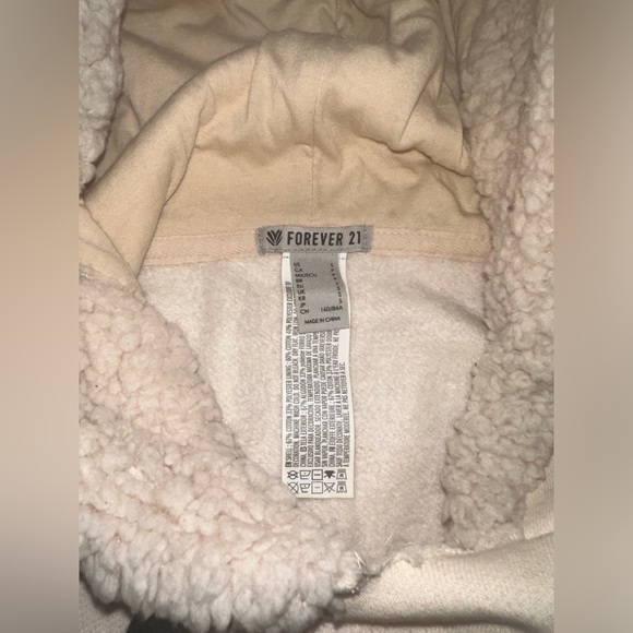 Cream sherpa lined hoodie, forever 21 active wear line women’s Small - Picture 4 of 10